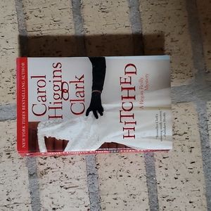 Hitched by Carol Higgins Clark